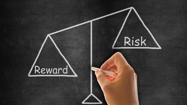 Read more about the article How To Manage Risk and Uncertainty — Building a Thriving Portfolio