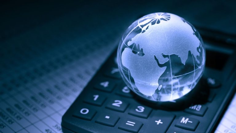 Read more about the article Navigating Market Uncertainty: Smart Investment Strategies for 2025 and Beyond